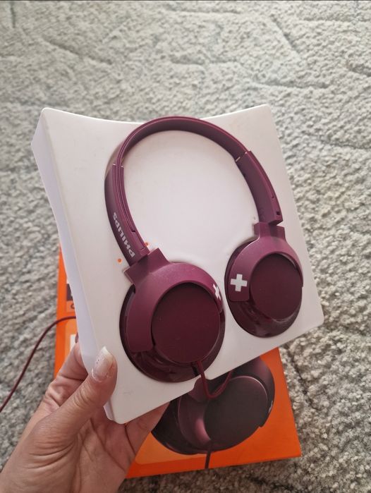 Нови слушалки Philips