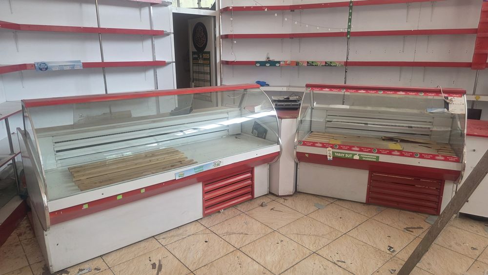Xolodilnik  magazinlar uchun sotiladi 2ta