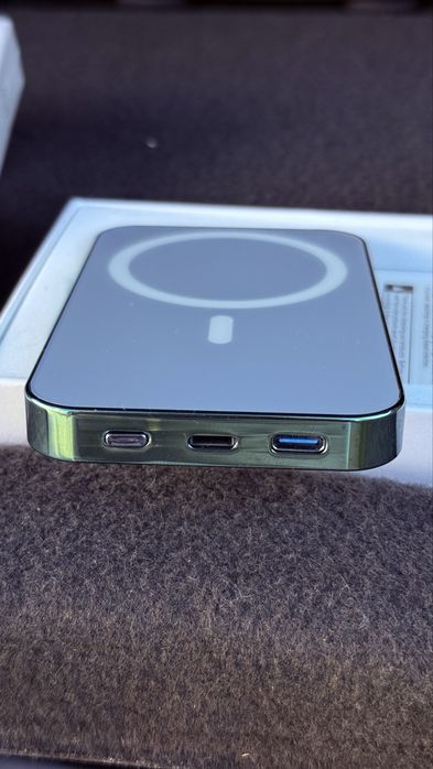 Магнитен Power Bank с безжично зареждане (MagSafe)