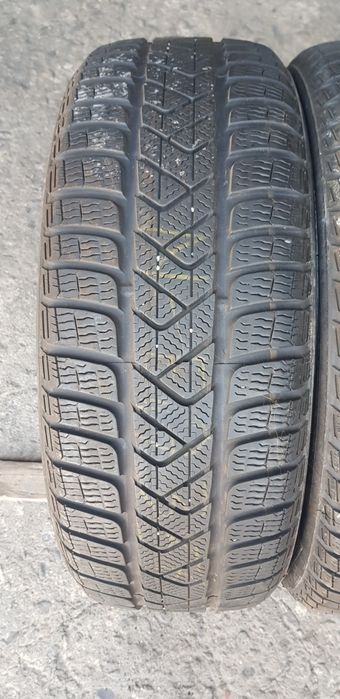 Зимни гуми-2021г.-16цола-215/60-1бр.-80лв."PIRELLI "