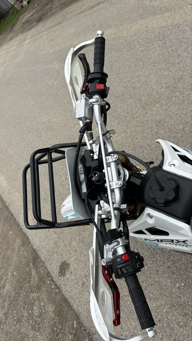 Продам эндуро  300куб