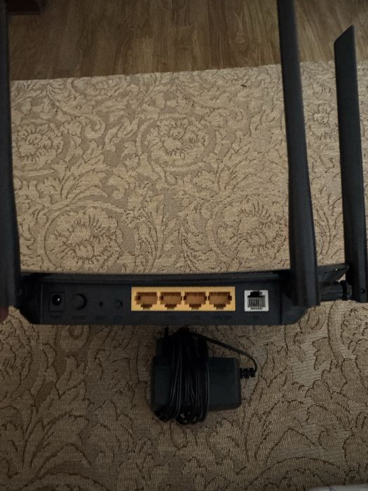 Продам Wi-Fi роутер