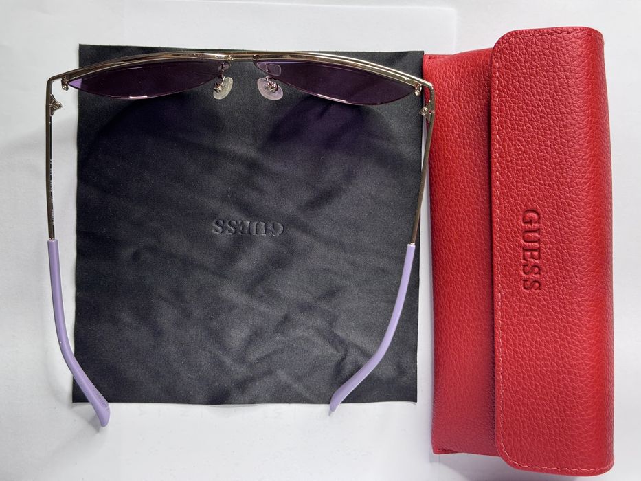 Очила GUESS GU7852