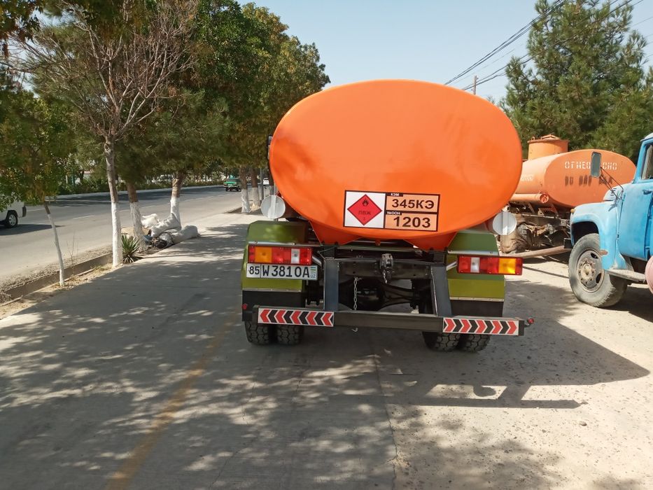 Газ 53  сотилади бензавоз