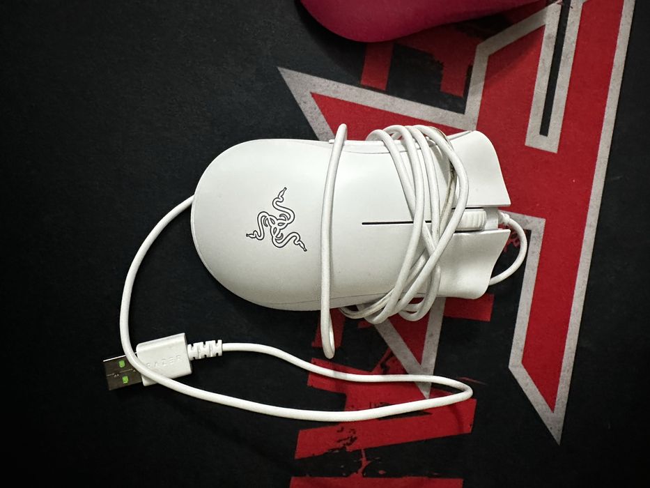 Мышь Razer DeathAdder Essential белый