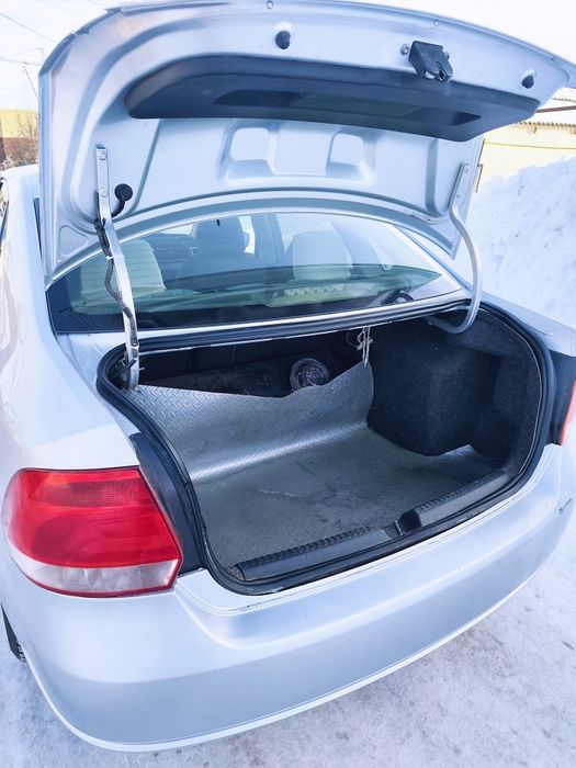 Срочно продам VW Polo. Автомат.