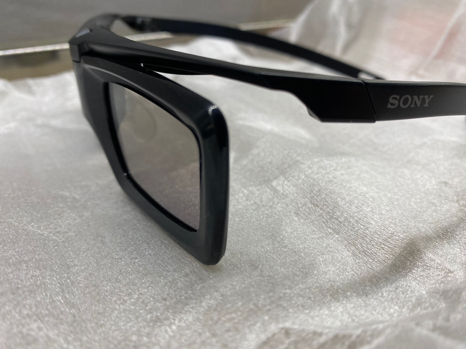 2 броя Оригинални Sony 3D очила TDG-BT500A