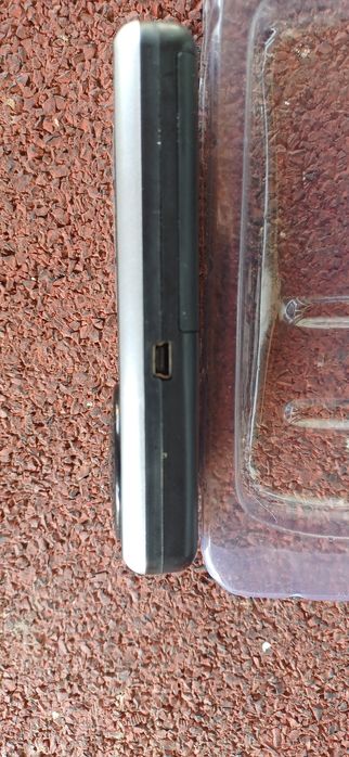 Продавам високоговорител с bluetooth връзка