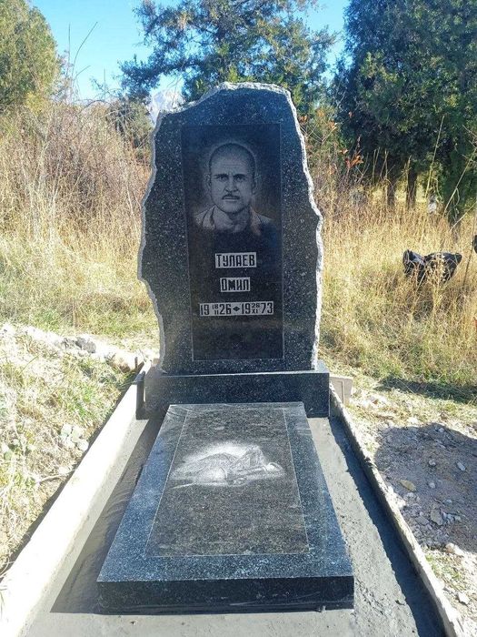 Памятники гранитные