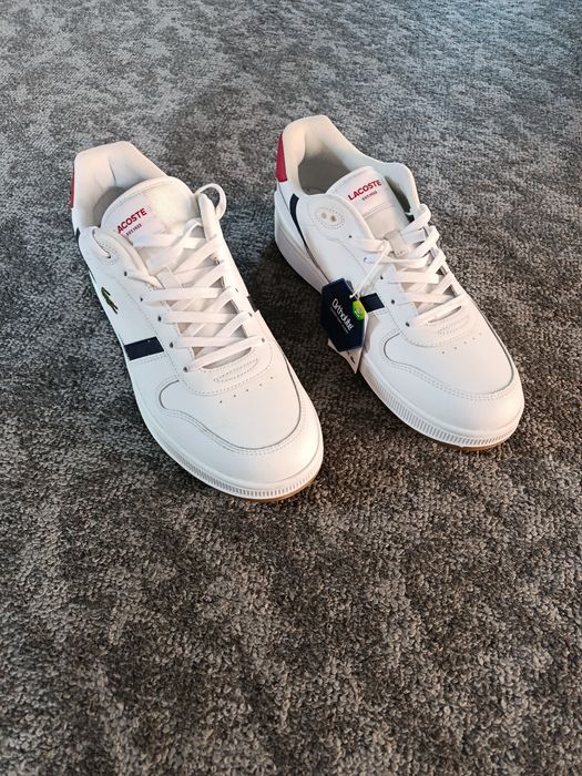 Vând Adidași Lacoste