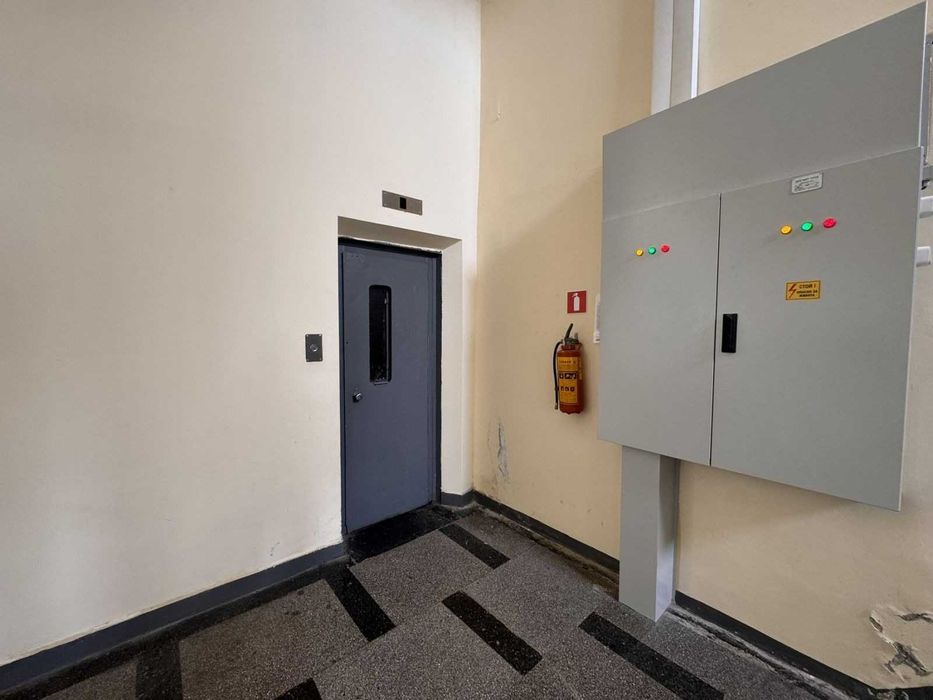 Промишлено помещение за продажба кв. Родина 1