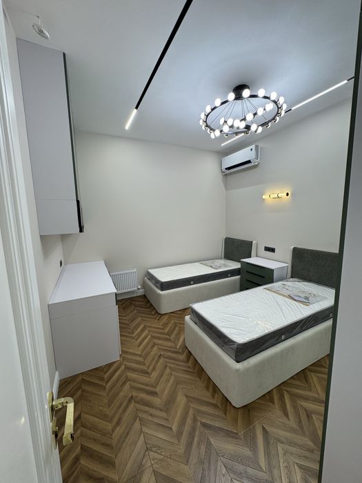 Dom sotiladi 3 xonali shayhontoxur tumanida