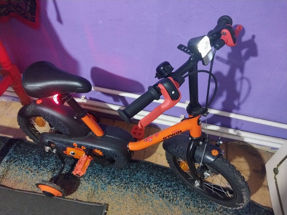 Vând bicicleta copii