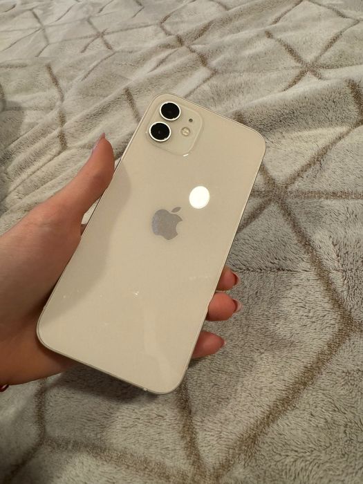 IPhone 12 white 64GB