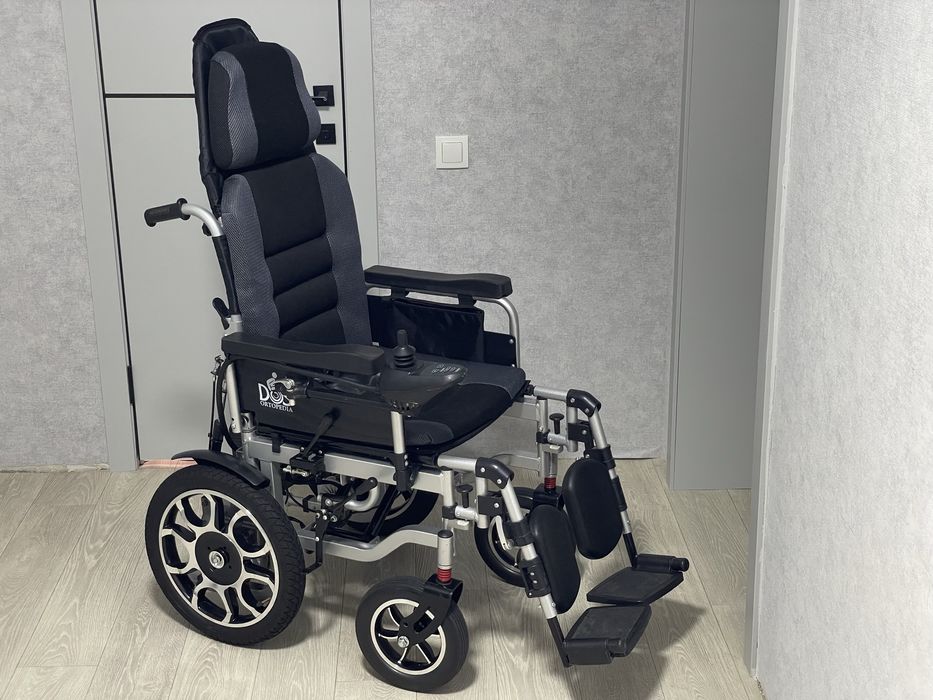 Электроприводная инвалидная коляска