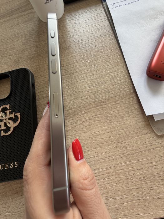 Iphone 15 pro-256 gb,без забележки