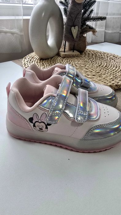 Светещи маратонки Minnie mouse