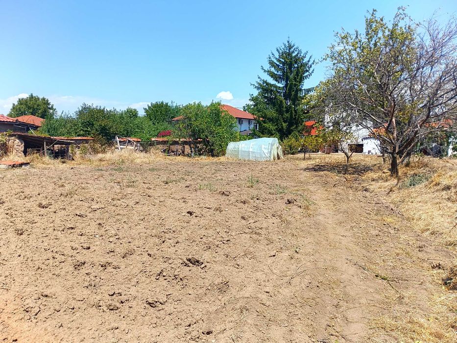 Продава се Къща в с. Избеглии, Област Пловдив - 1300 кв.м за 58 €/кв.м - Снимка #17