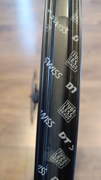 Set roti DT Swiss R24 Spline - disc