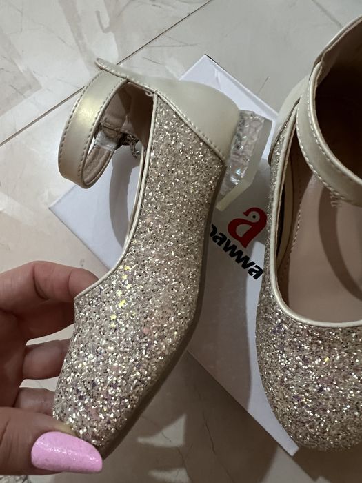 Pantofi cu toc fetite nr 30