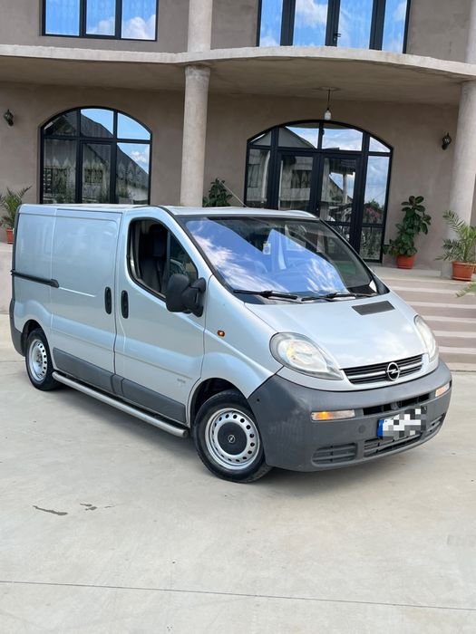 Vand Opel vivaro 2003 1.9dCi stare impecabila