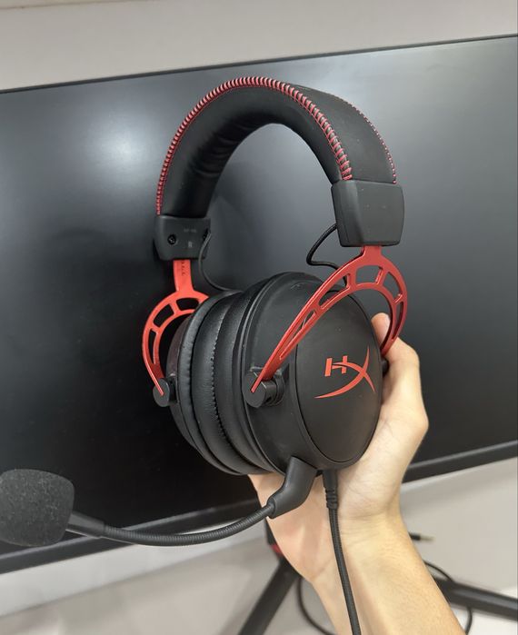 Продам HyperX Cloud Alpha 2
