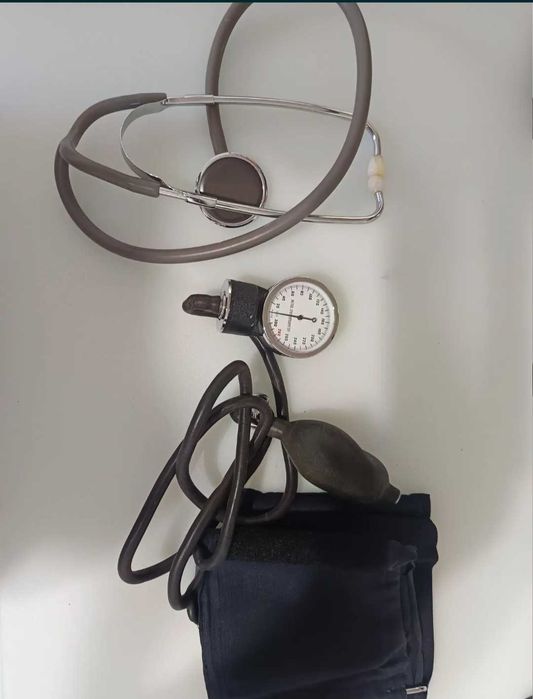 Stetoscop si tensiometru