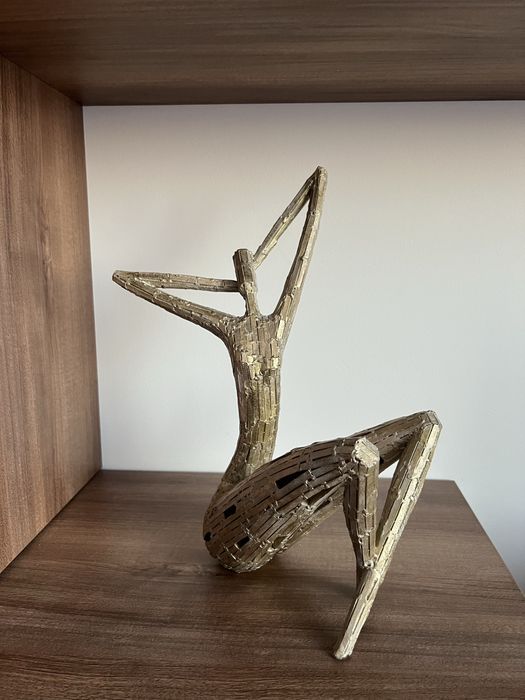 Statuete femeie si barbat Uttermost