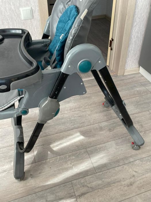 Продам детский  раскладной  стул