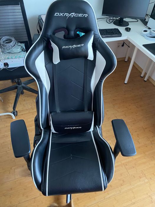 Гейминг стол DXRACER