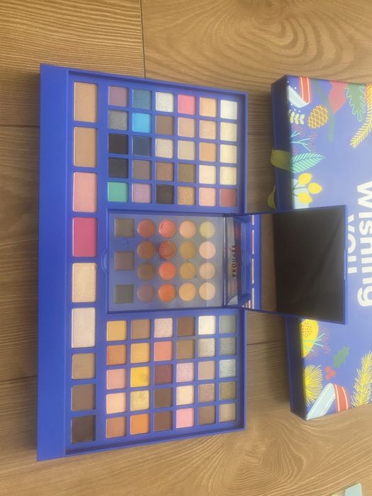 Палитра с гримове на Sephora