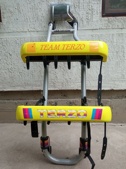 Крепления для лыж и удочек. оригинал.