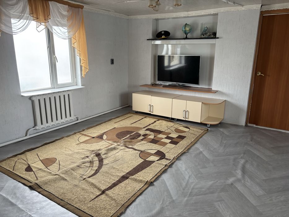 Сдам 4 комнатную блаустроеную в частном секторе