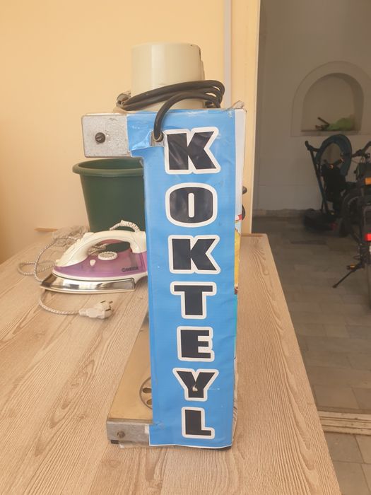 Срочно продаётся молочных коктейлей очень срочно аппарат холати яхши