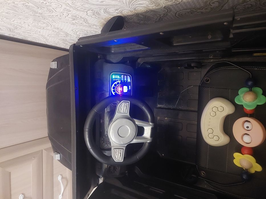 Продам электромобиль