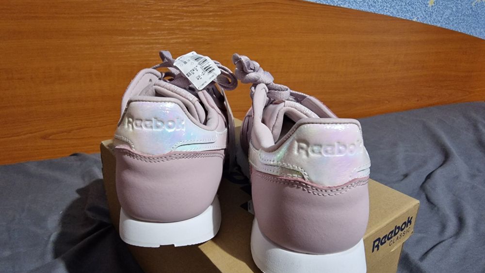 Кожени маратонки Reebok