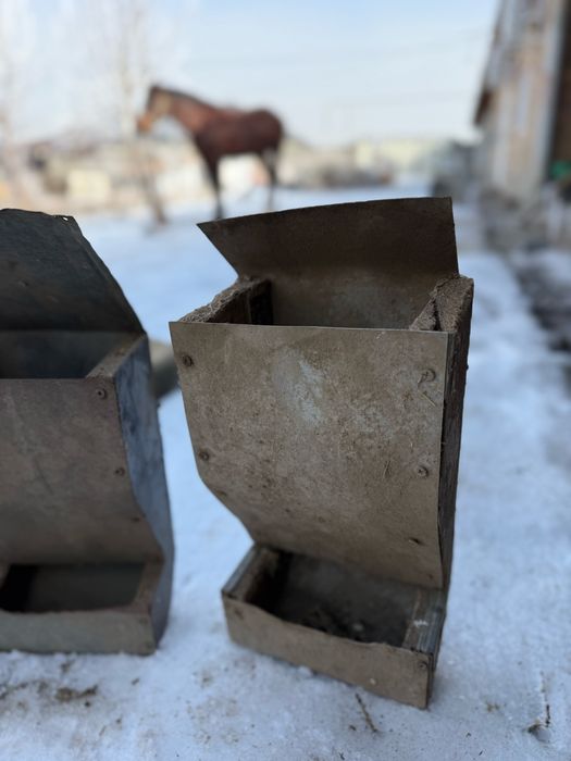 Бункерные кормушки для кроликов и птиц