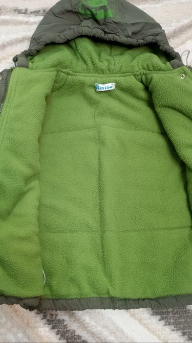 Демисезонная куртка на мальчика