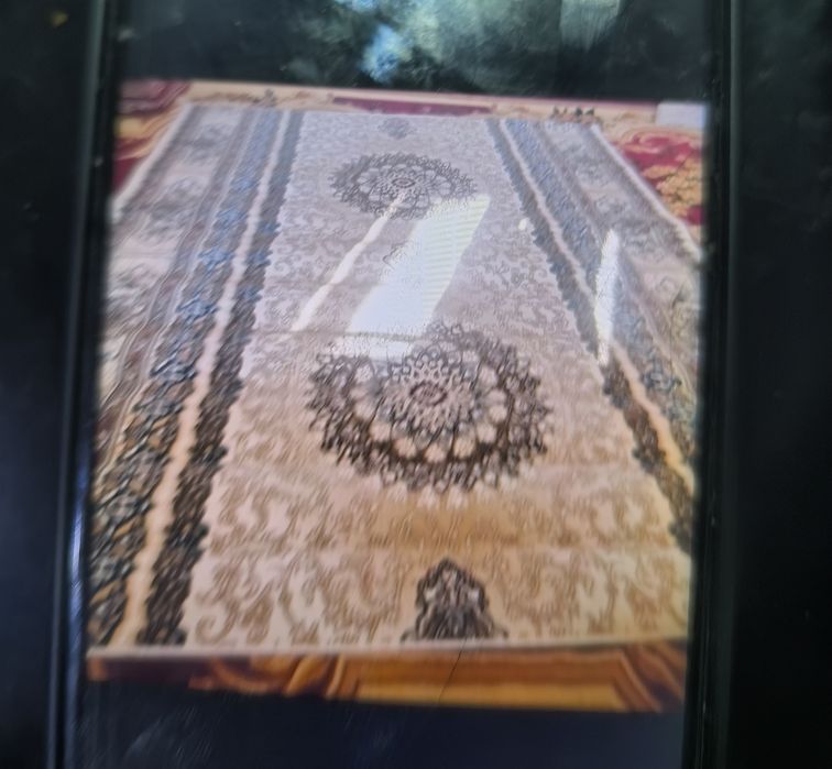 Срочно продается новая ковёр