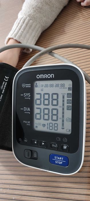 Omron M7 Intelli IT апарат за кръвно