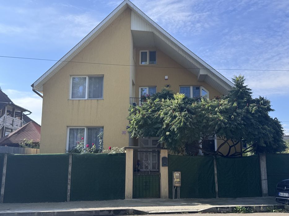 Casa P+E+M de vanzare