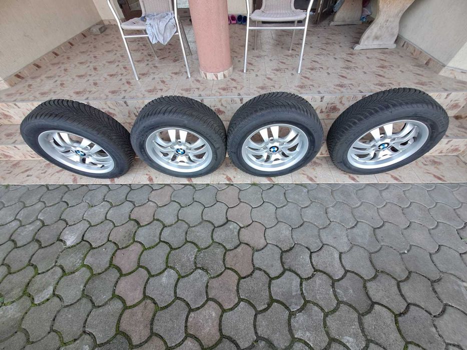 Vând Set Roți BMW R16 + Anvelope All-Season NOI (205/55 R16)