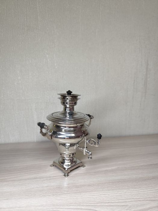 Винтажный сувенирный самовар