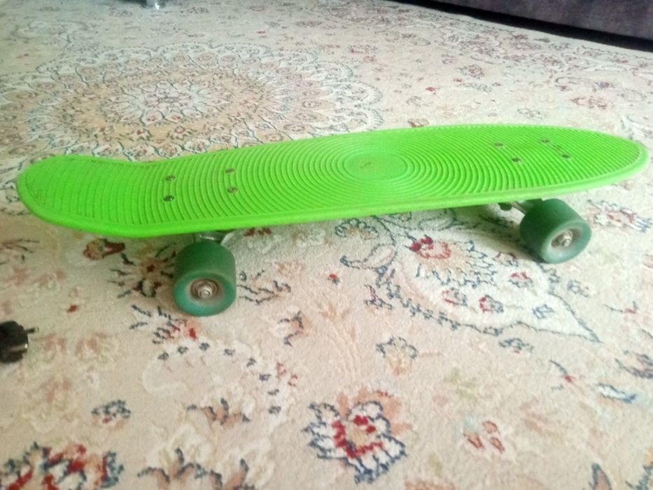 Продам пениборт.