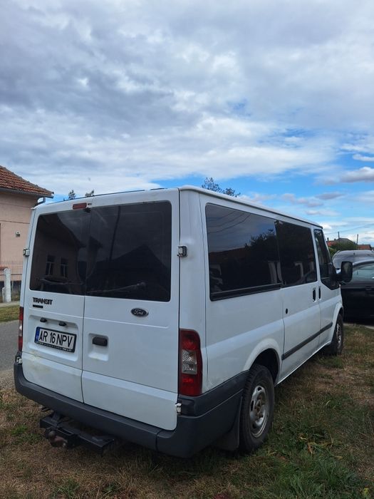 Ford Transit 2.2 disel 9 locuri an 2009
