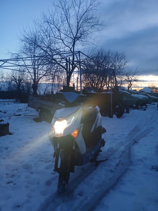 Vand scuyer lex moto sau schimb cu jrh