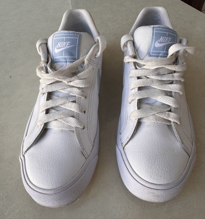 Продавам маратонки Nike