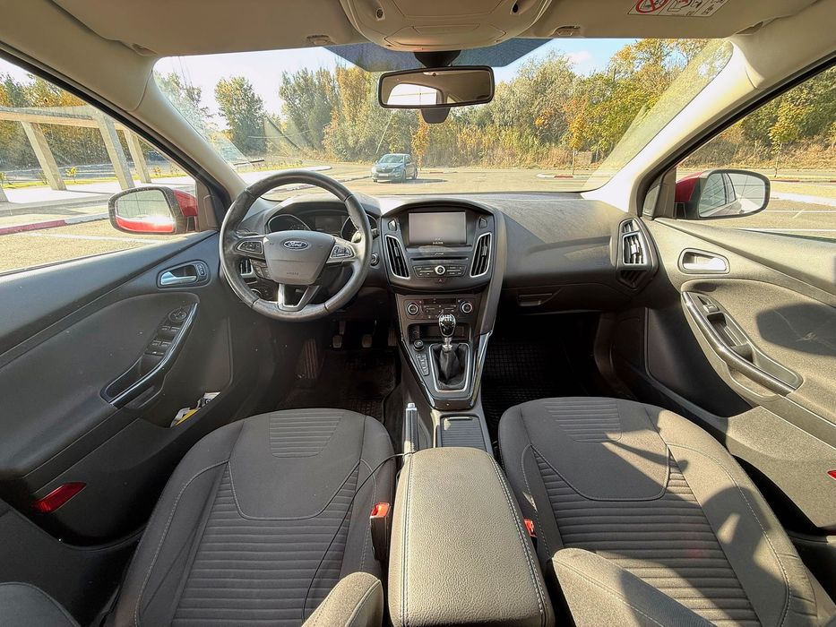 FORD Focus 2018 — imagine 5