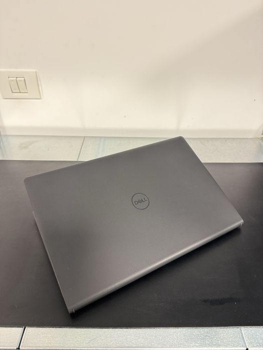 Dell Inspiron 3511