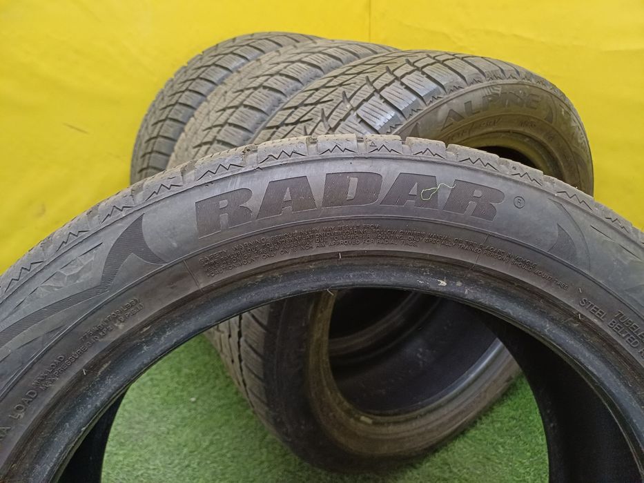Шины 215 55 R18 RADAR комплект